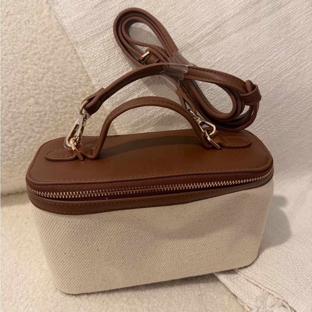 Elegant Brown and Cream Women's Bag